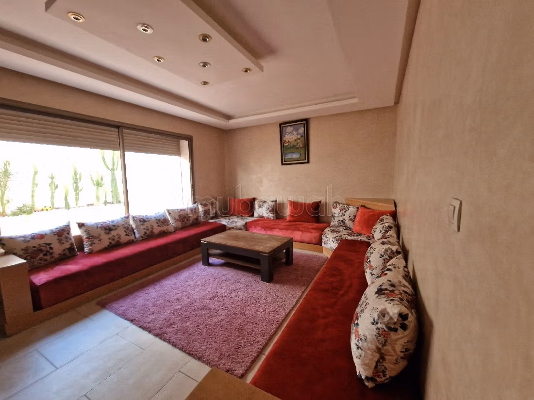 Villa's en luxe woningen beschikbaar in Route de Tahanaout. 8 Ruimtes. Gemeubileerd