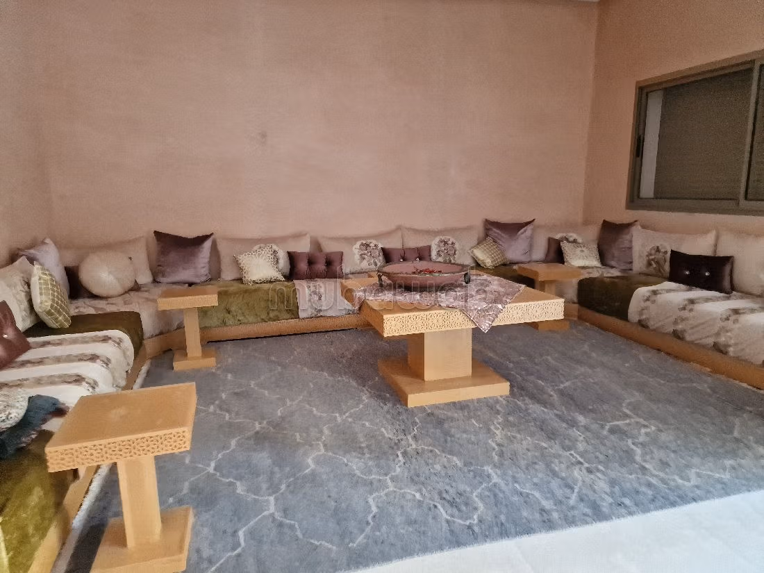 Villa's en luxe woningen beschikbaar in Route de Tahanaout. 8 Ruimtes. Gemeubileerd