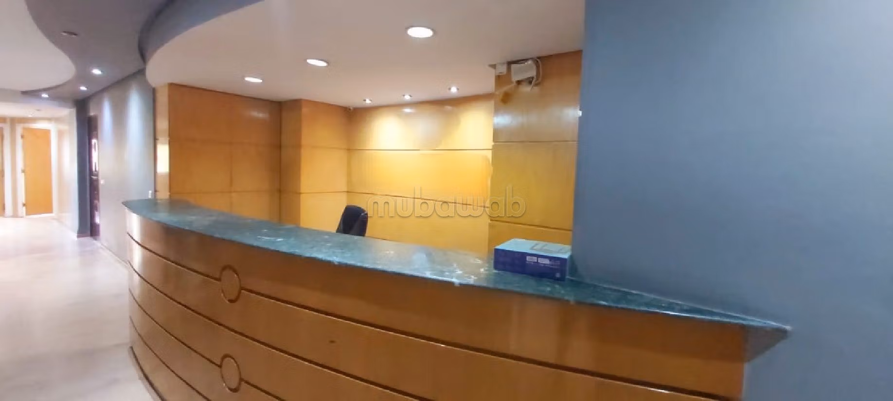 Oficinas en alquiler en Bourgogne Ouest. Área total 150 m². Con ascensor. 