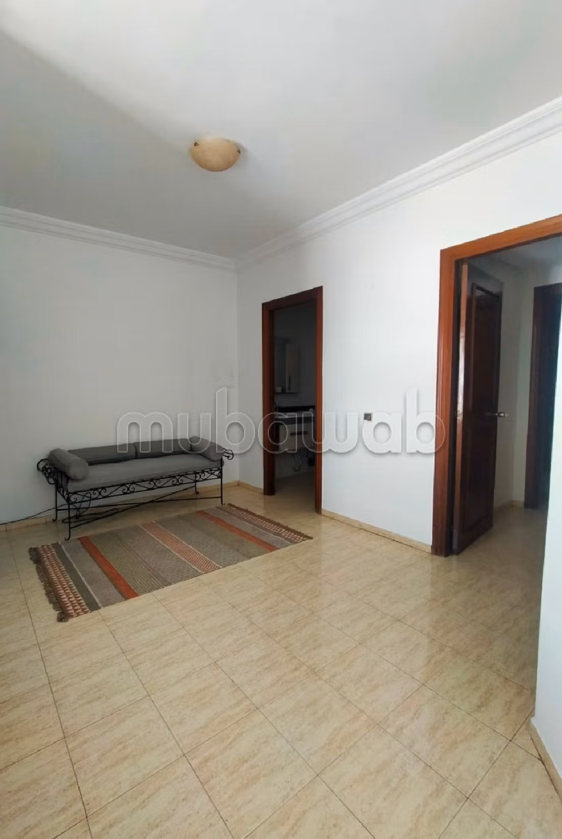 Sale of a lovely apartment in Les Hôpitaux. 3 rooms. Fireplace and caretaker service.