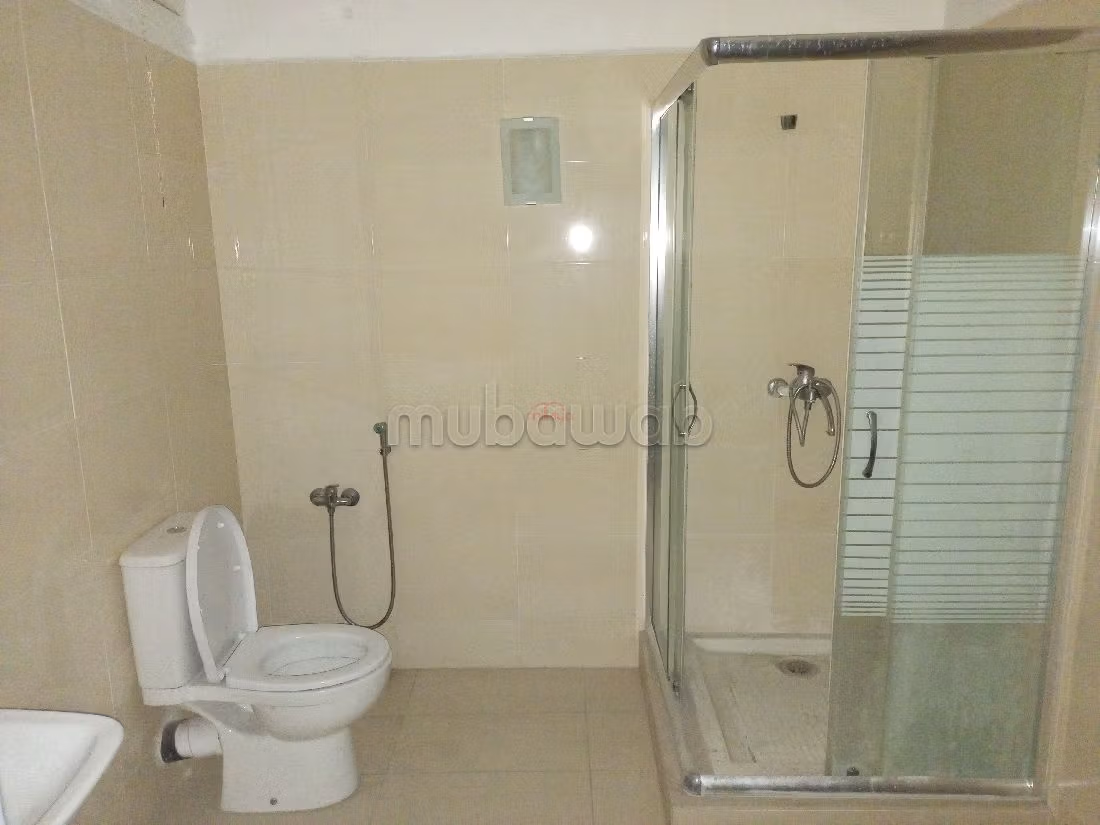 Offices for rent in Maârif. Large area 180 m²