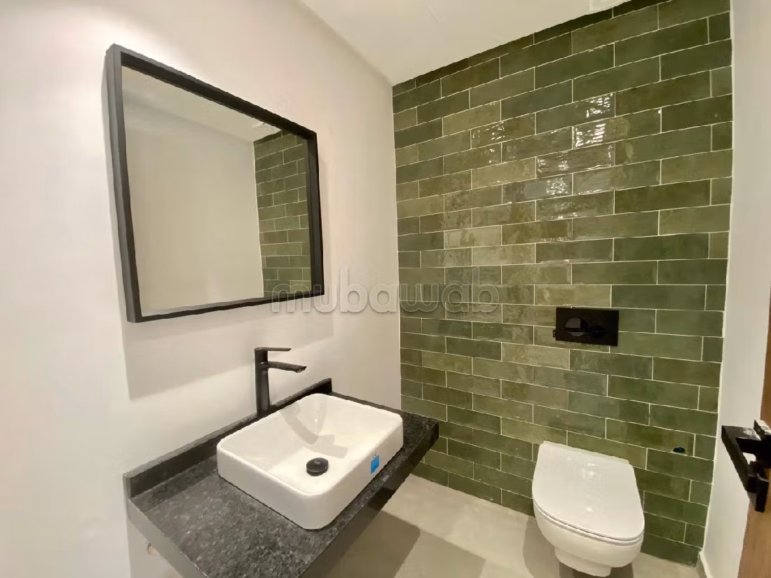 Oficinas en alquiler en Oasis. Área total 60 m². Servicio de conserjería y aire condicionado