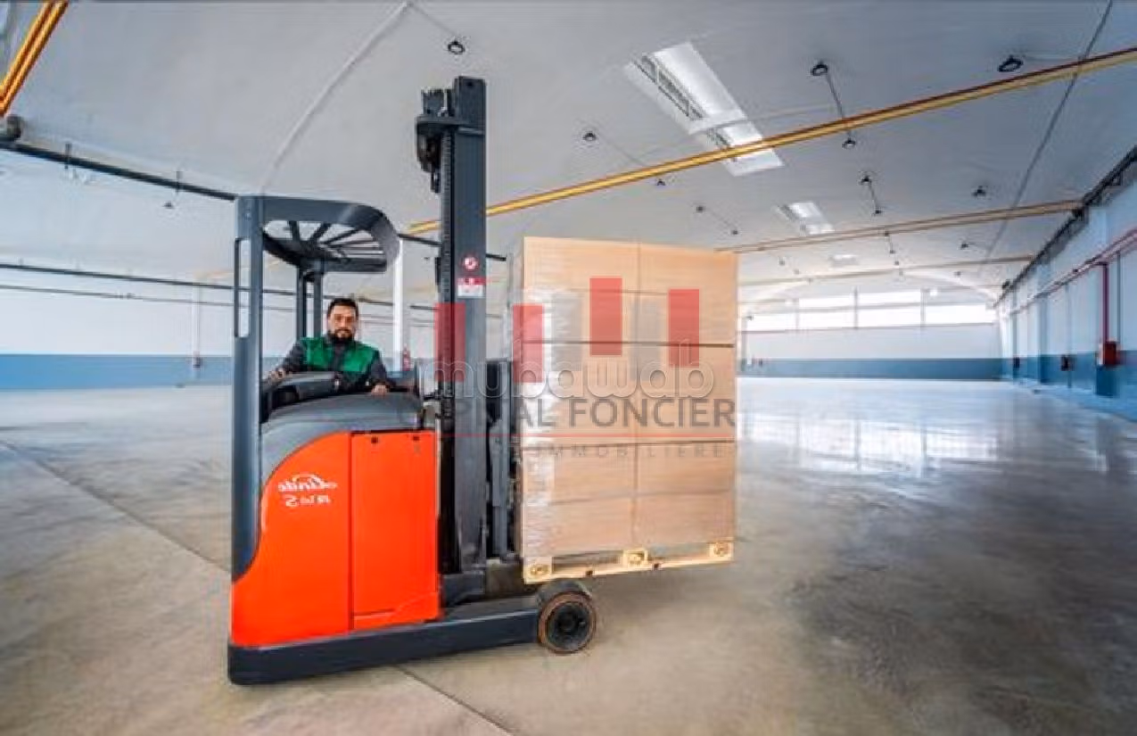 Plateforme logistique et industrielle de 8.000 m de surface utile a la location a Ain Sebaa