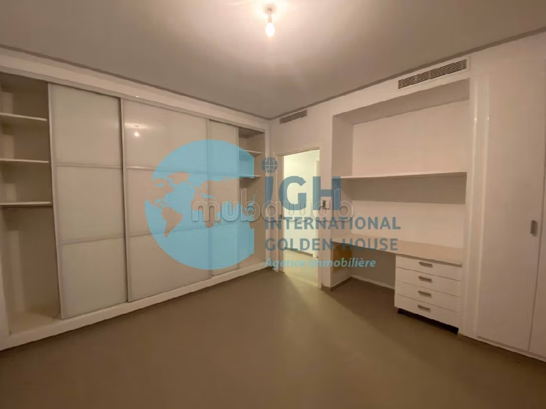 A vendre S2 à Gammarth