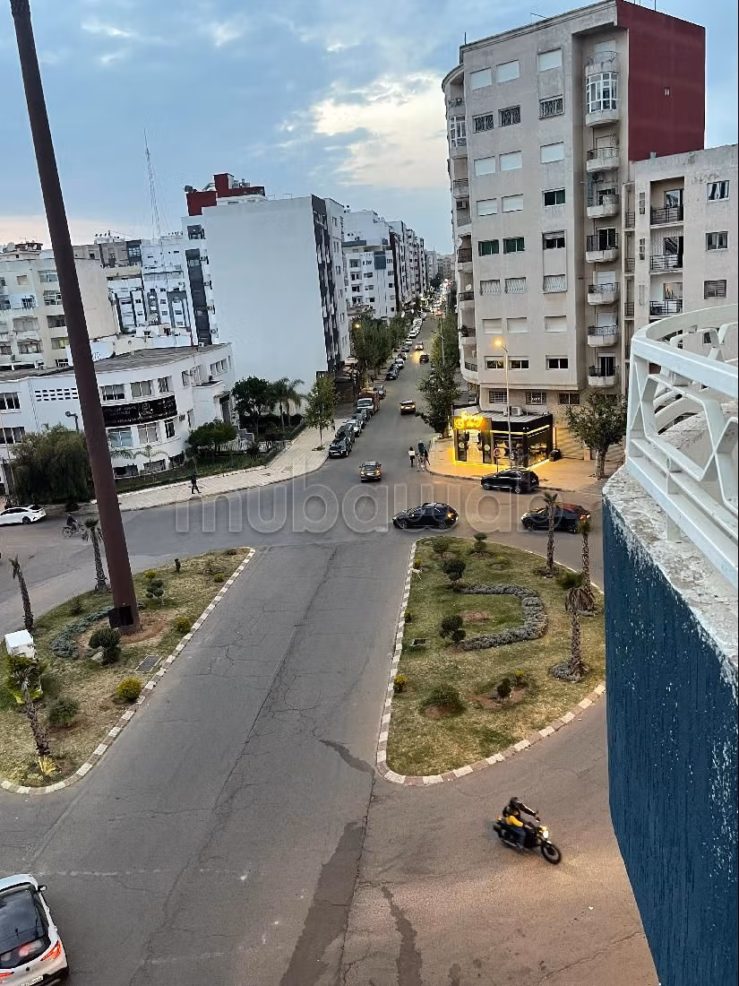 شقة للكراء ب معمورة. 3 غرف جميلة. مفروشة. 