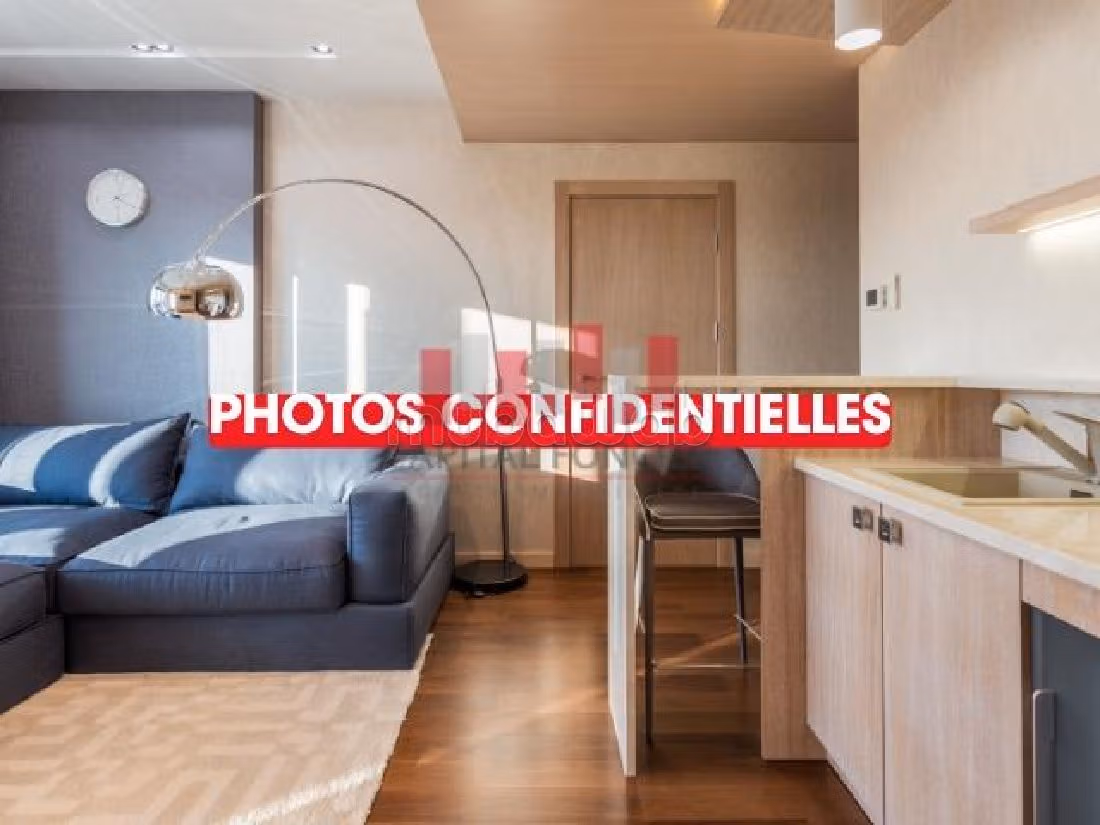 Appartement à l'achat à Les princesses.
1 chambre.
Ascenseur et terrasse — 2