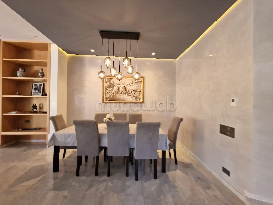 Villa's en luxe woningen om te kopen in Route de Tahanaout. Oppervlakte 798 m². Zwembad en conciërgeservice. 