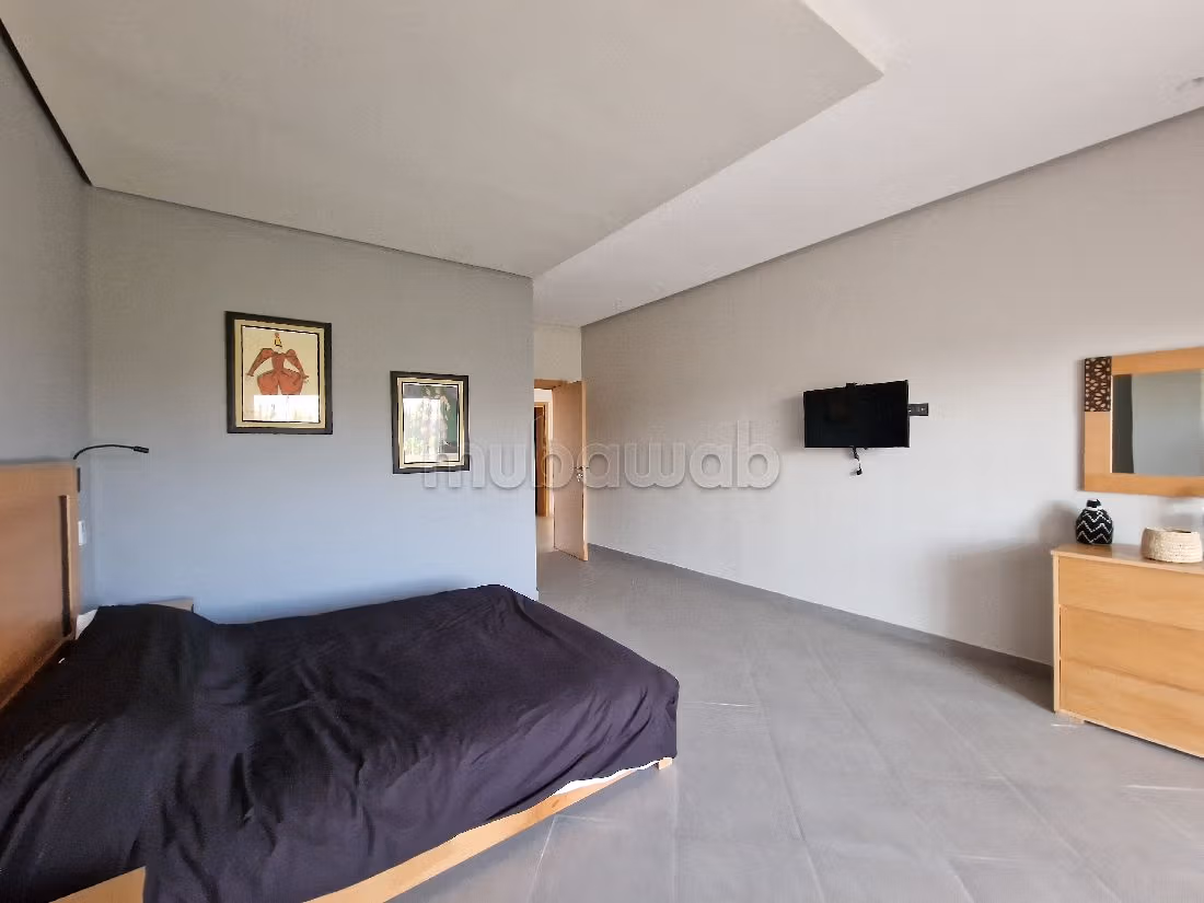 Villa's en luxe woningen om te kopen in Route de Tahanaout. Oppervlakte 798 m². Zwembad en conciërgeservice. 