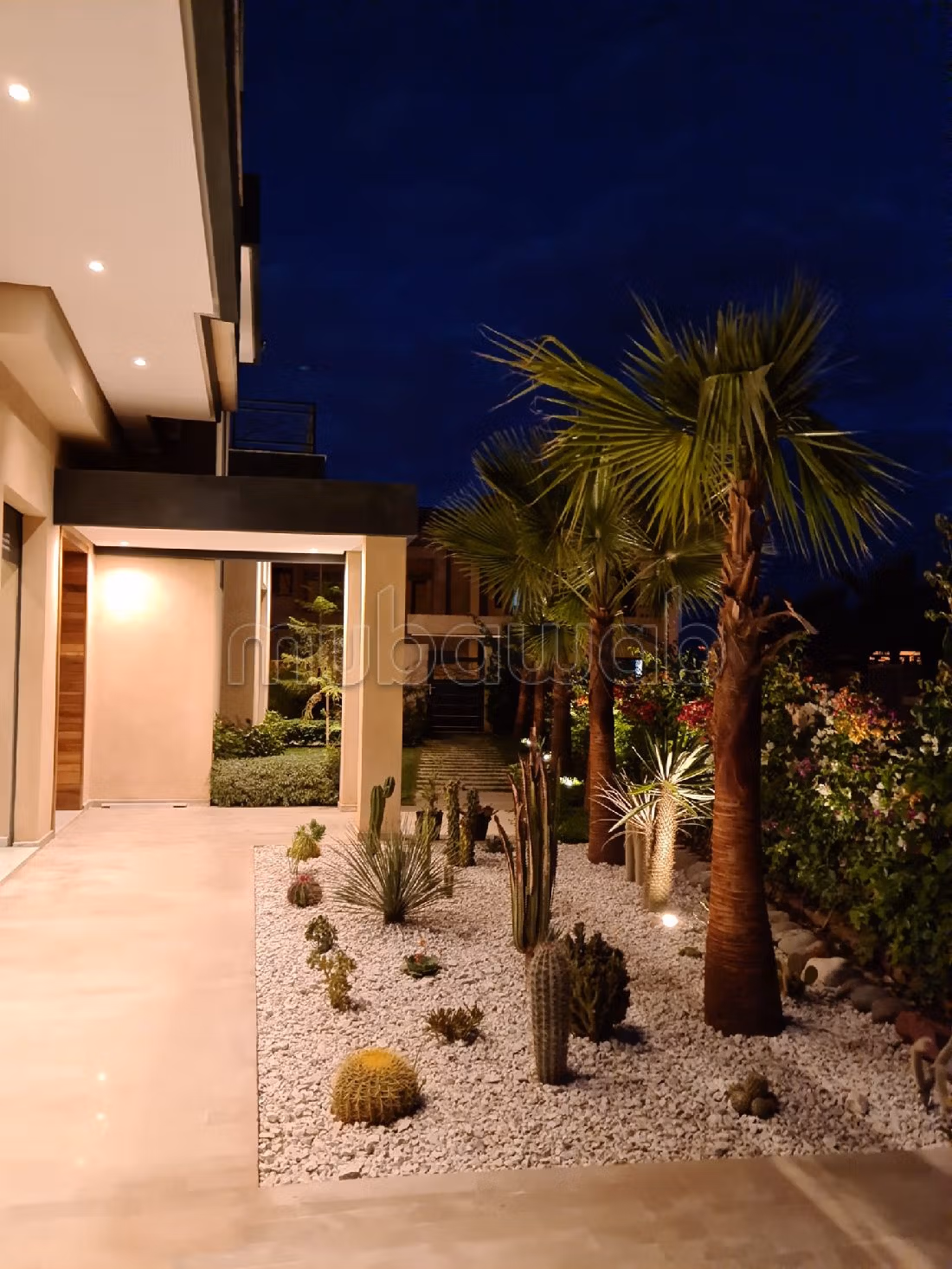 Villa's en luxe woningen om te kopen in Route de Tahanaout. Oppervlakte 798 m². Zwembad en conciërgeservice. 