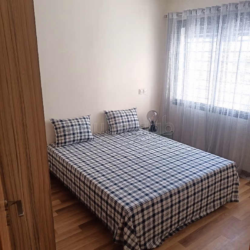 Bonito piso en alquiler en Riviera. 3 habitaciones. Mobiliario. 