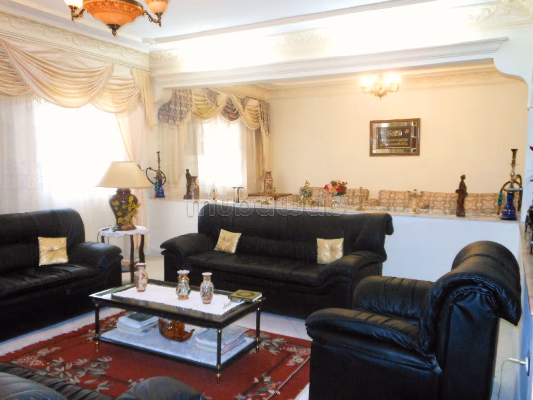 Koopappartementen beschikbaar. 3 Kamers. Gemeubileerd