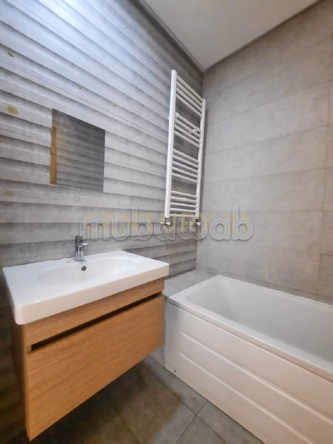 À Louer un appartement S2 situé à Jardin de Carthage