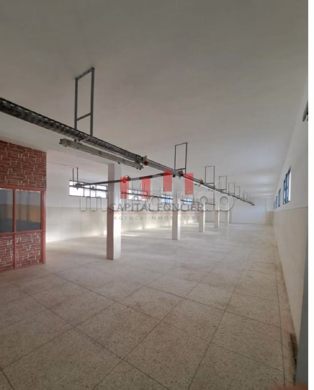 Nu huren: commercieel vastgoed. Oppervlakte 4500 m²
