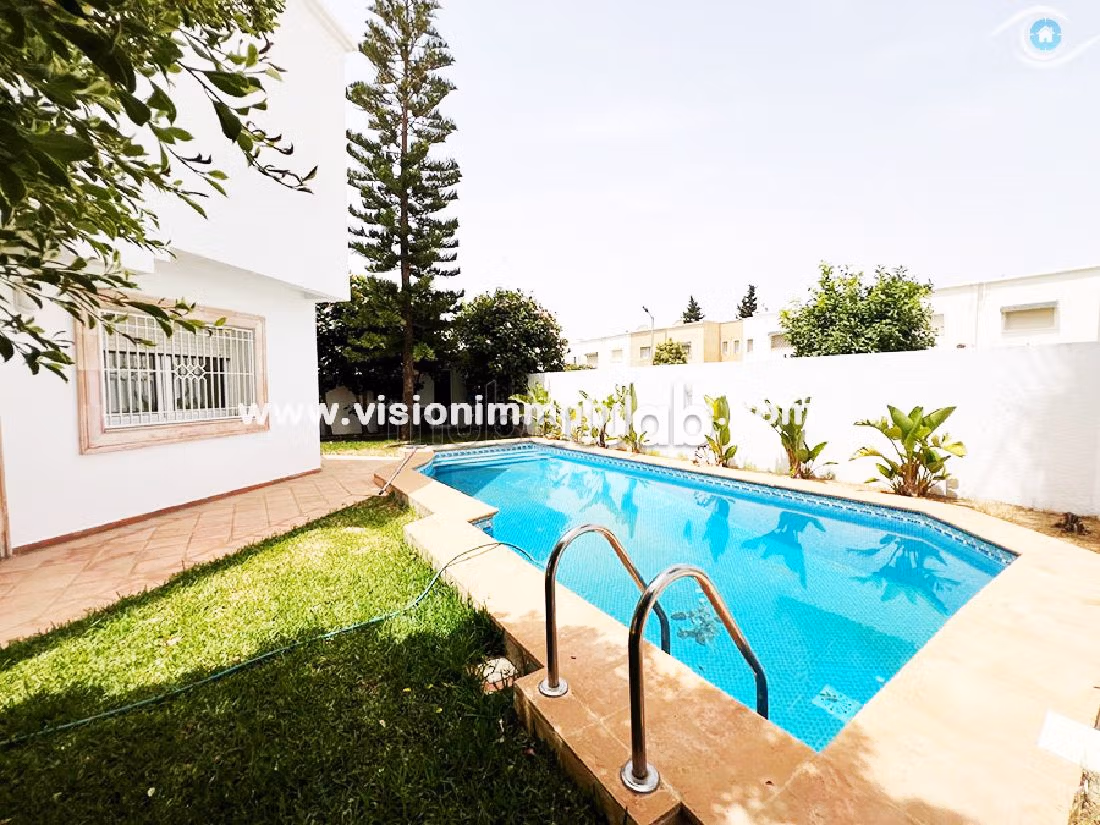 Villa de luxe à vendre à Hammamet Sud. 4 pièces confortables. Climatisation et piscine