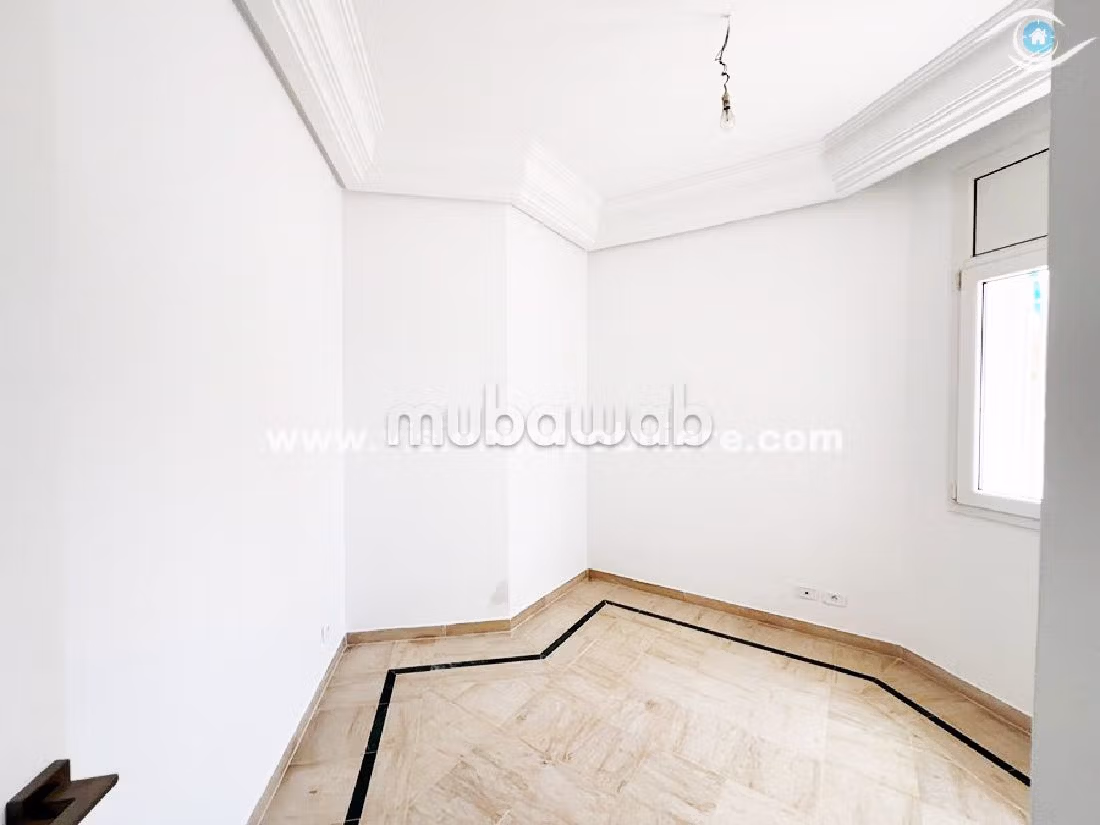 Villa de luxe à vendre à Hammamet Sud. 4 pièces confortables. Climatisation et piscine