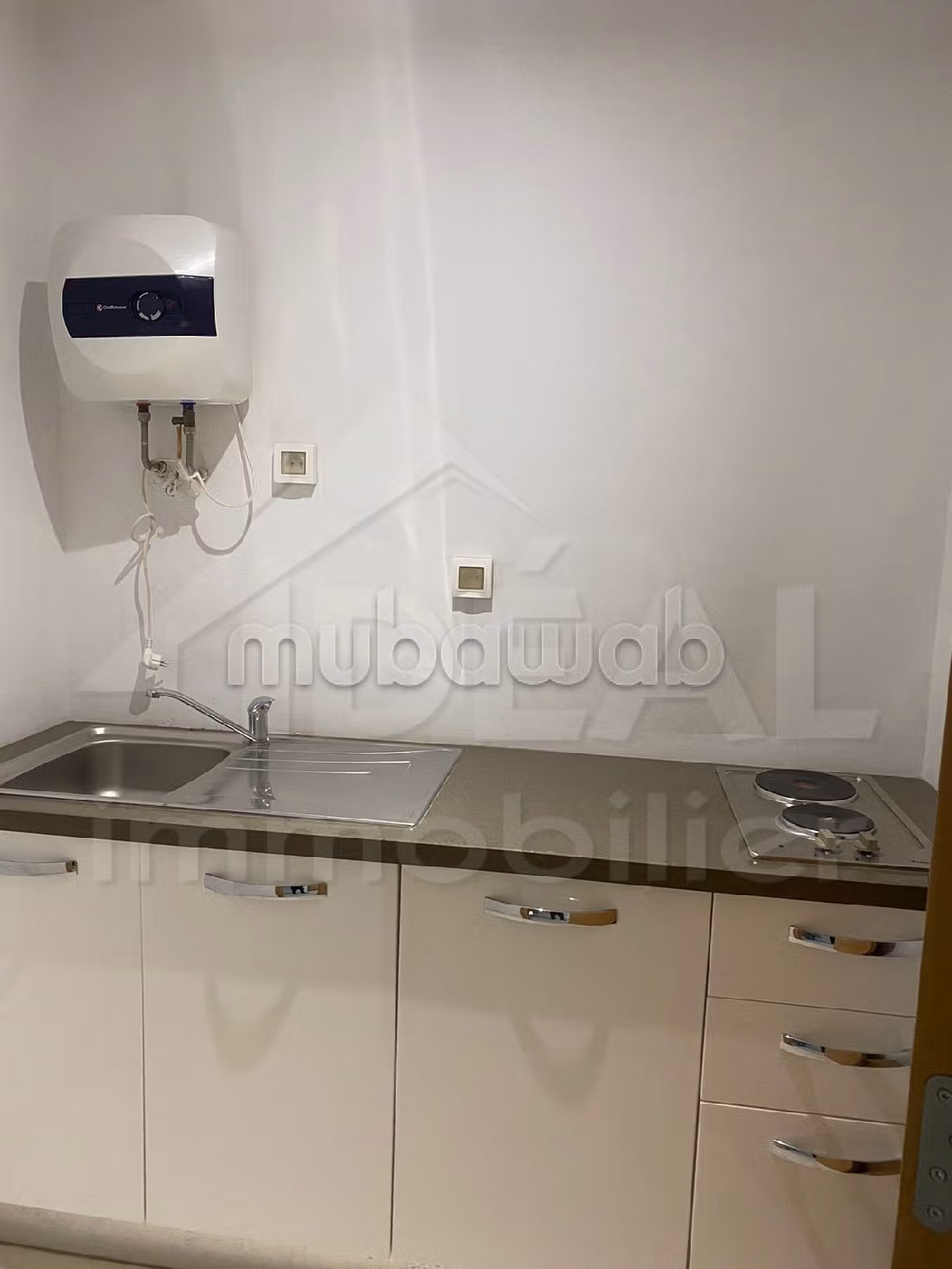 AL Bureau 350m² au Lac1