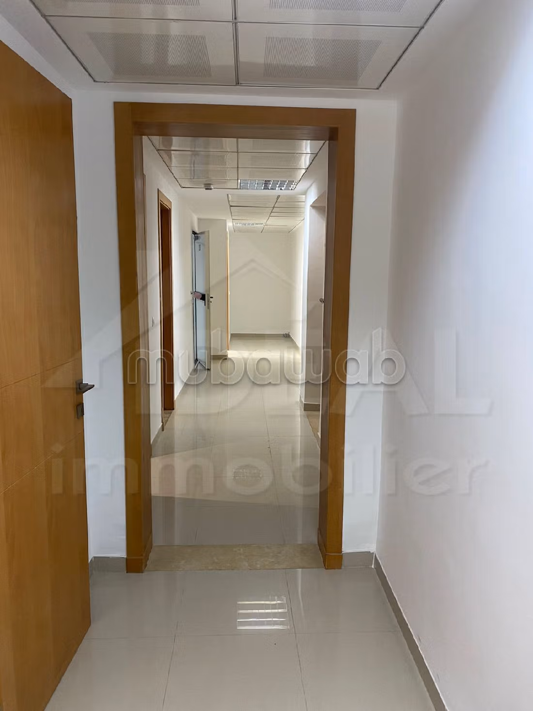 AL Bureau 350m² au Lac1