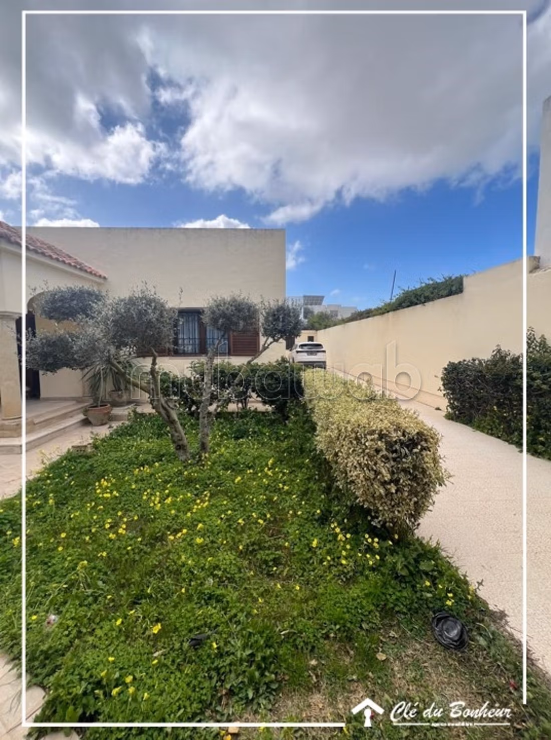 Une belle villa avec piscine à chotrana 2