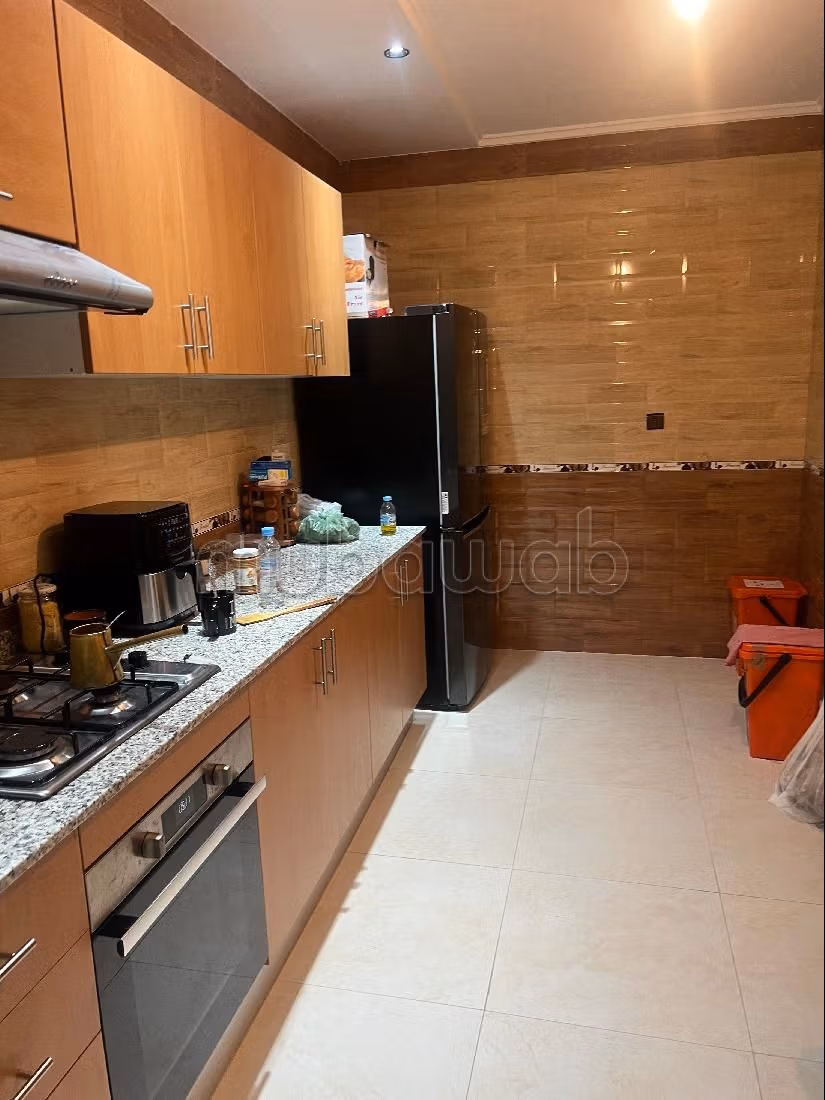 Beautiful apartment for sale in El Ensanche. Large area 101 m². Satellite dish and security. 