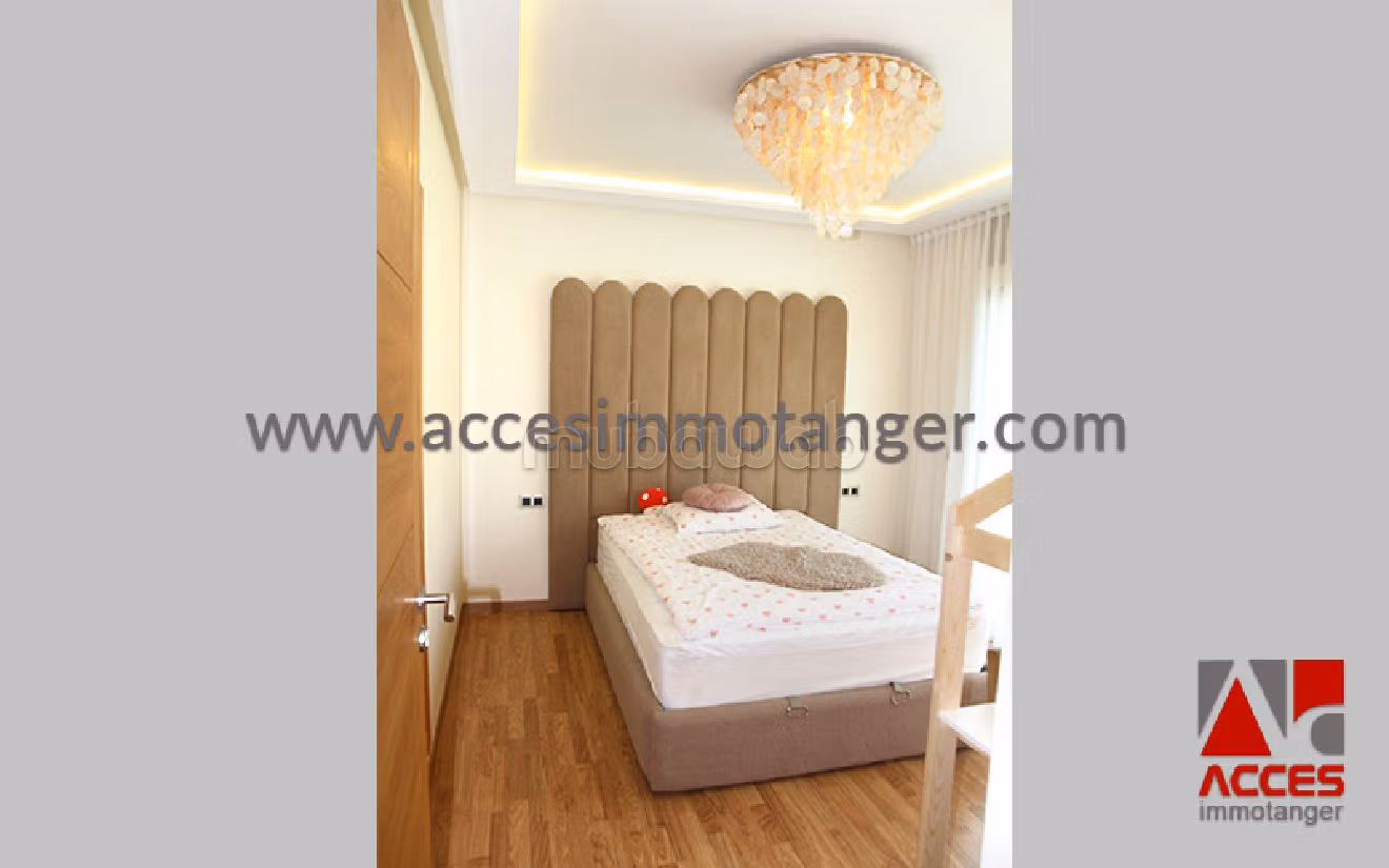 Straordinaria villa in affitto a Moujahidine. 7 locali spaziosi. Arredato