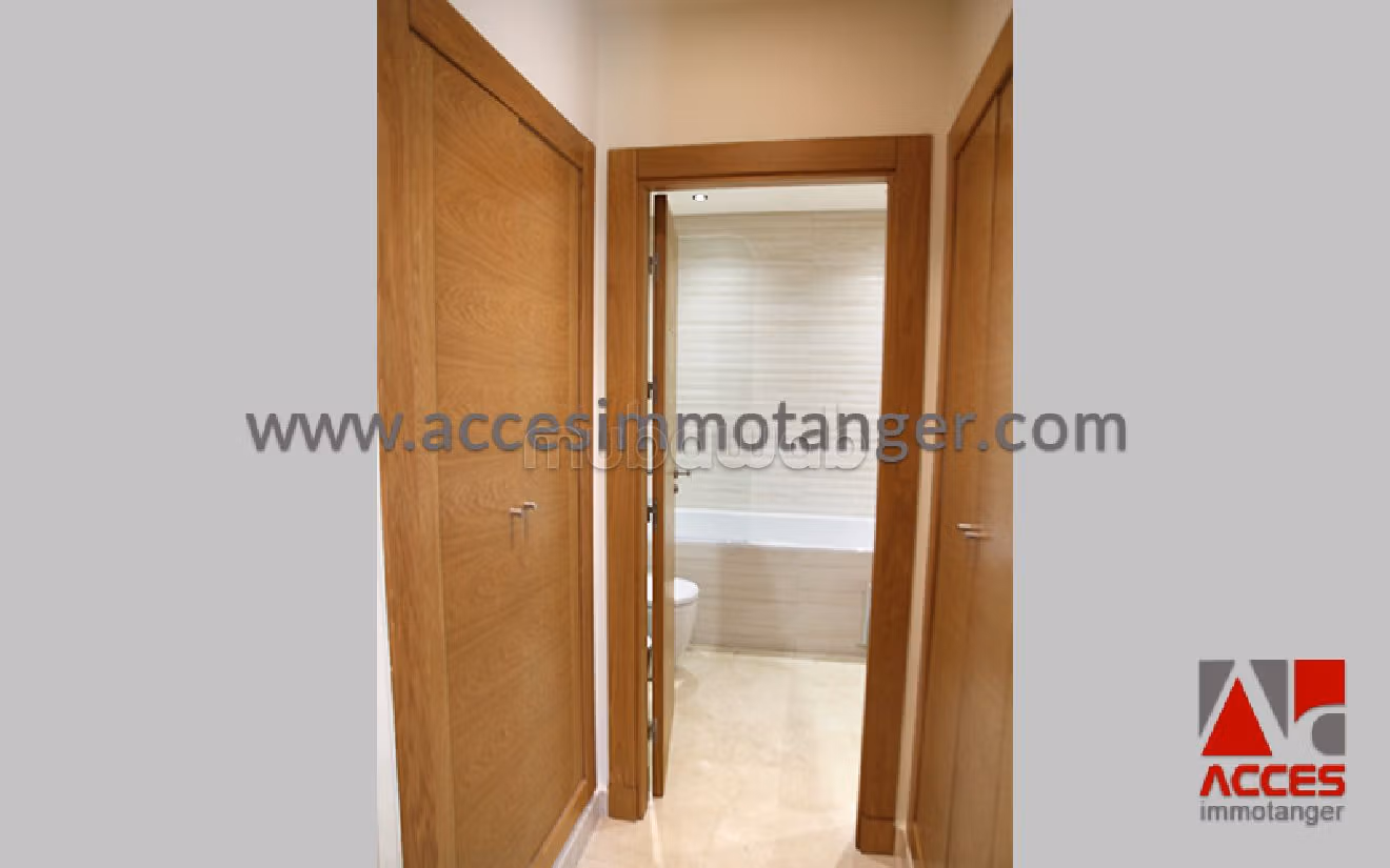 Straordinaria villa in affitto a Moujahidine. 7 locali spaziosi. Arredato