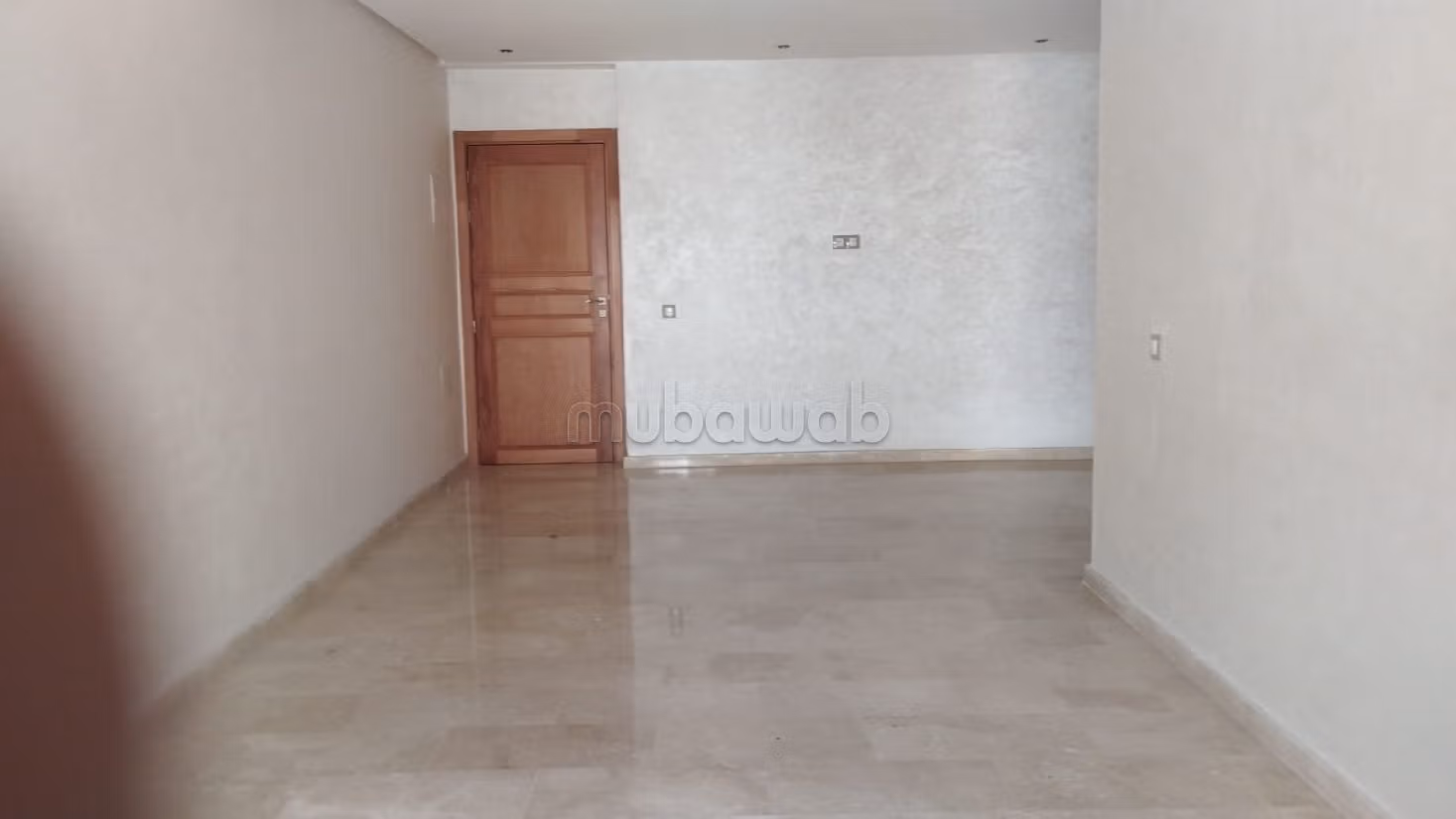 Nu huren: appartementen in Hassan - Centre Ville. 4 Ruimtes. Conciërge en airconditioning. 