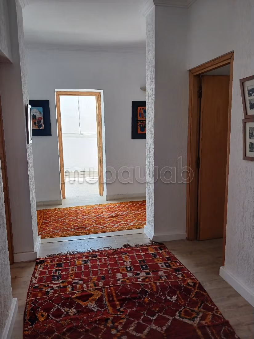 Oficinas en alquiler en Polo. Pequeña superficie 450 m². Espacios verdes, Balcón.