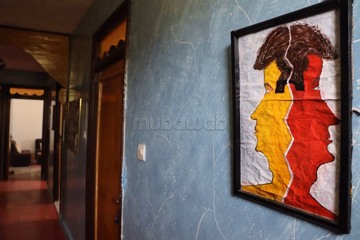 Find your house to buy. 7 rooms. Ample storage space