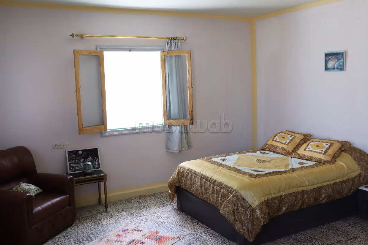 Find your house to buy. 7 rooms. Ample storage space