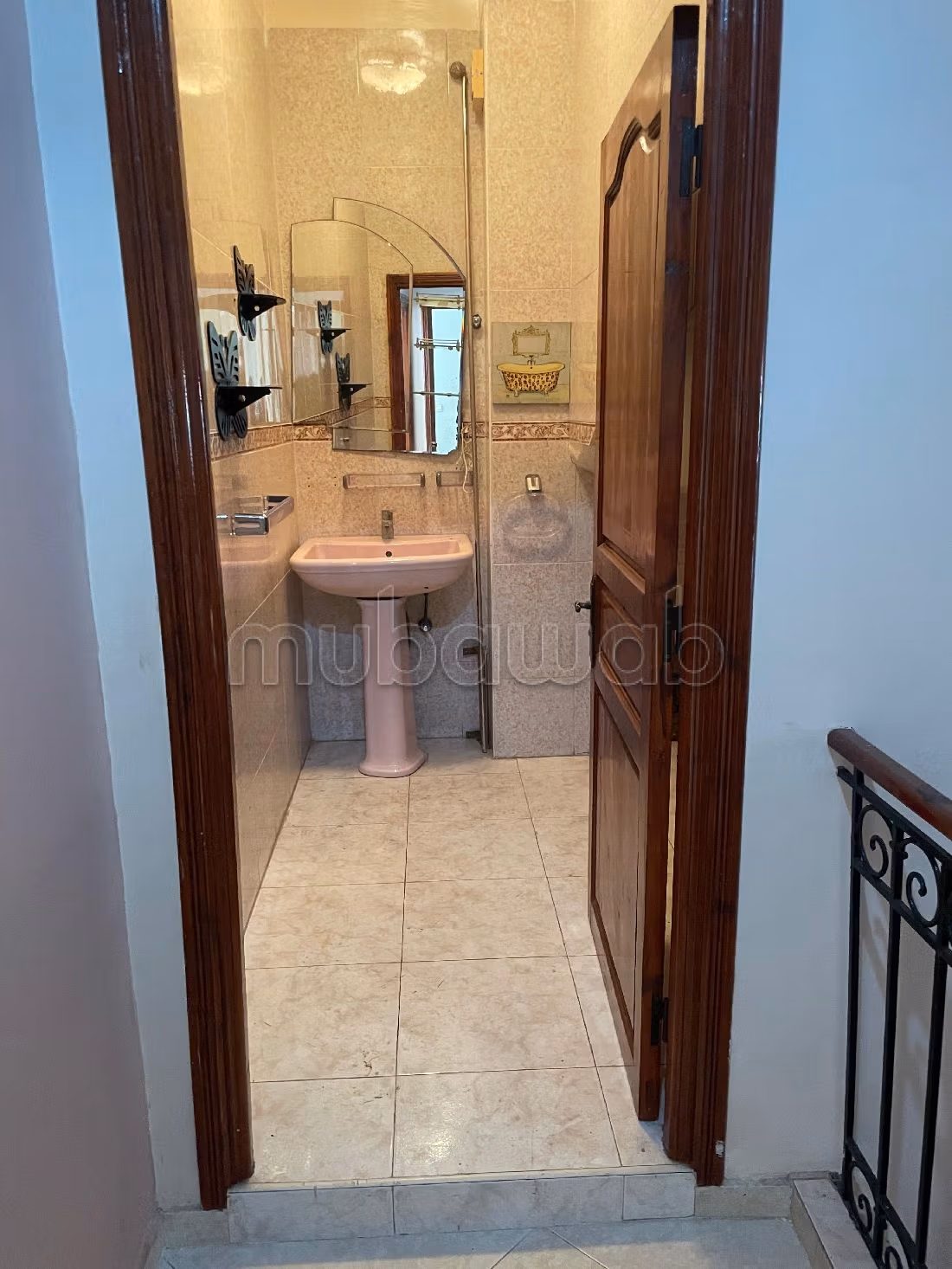 Se vende piso en Hay Chrifa. 3 bonitas habitaciones