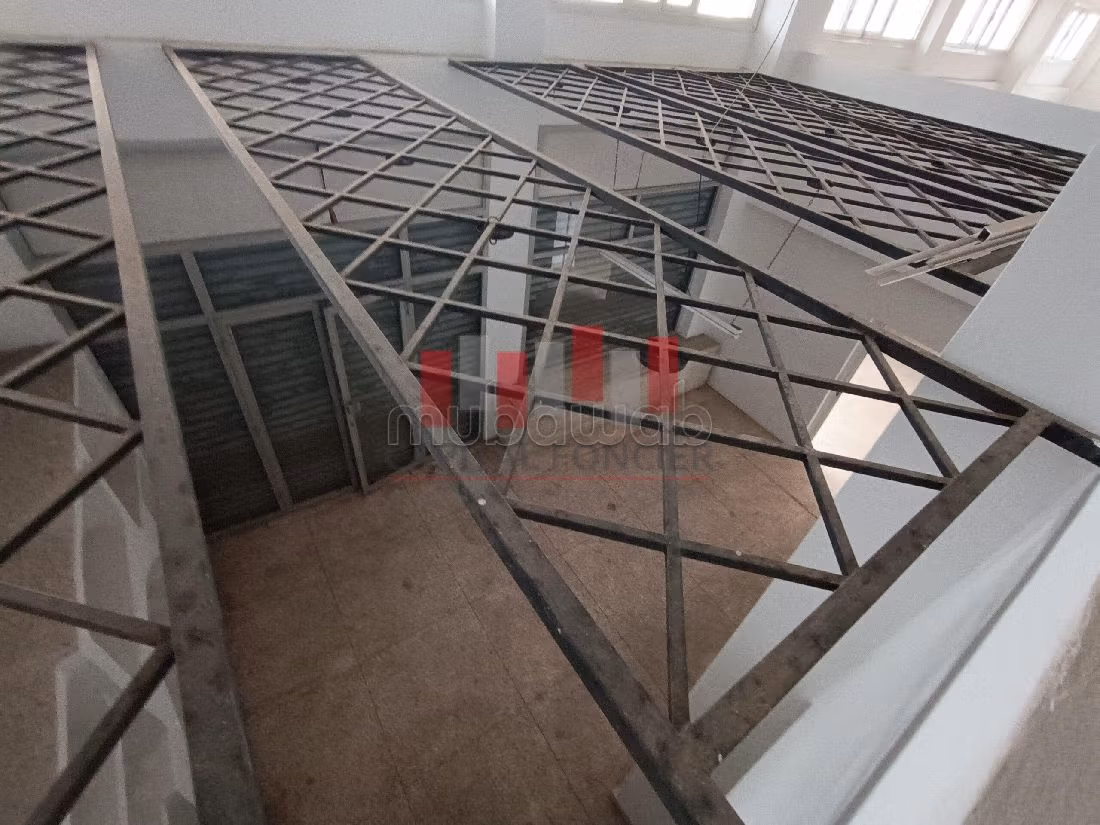 مكاتب ومحلات للبيع -بحي السلام -السيال. المساحة الكلية 430 م². 