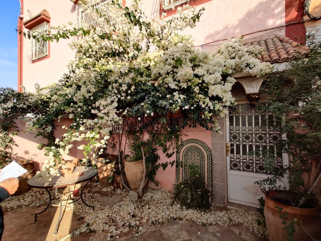 Casa in vendita a Assarag. Superficie totale 500 m². Ammobiliato