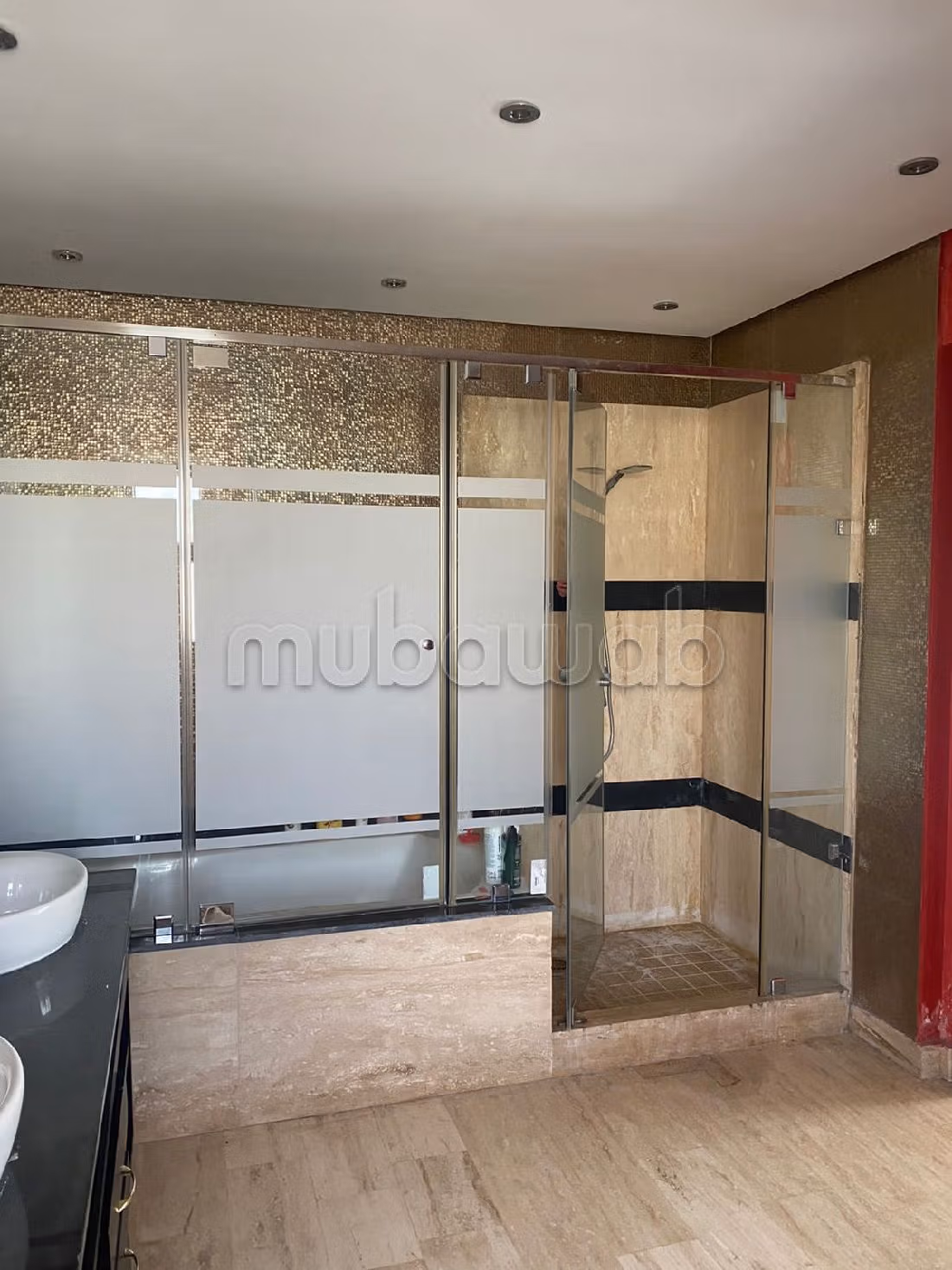 فيلا فخمة للبيع ببوسكورة. 4 غرف جميلة. مكيف للهواء وحوض للسباحة. 