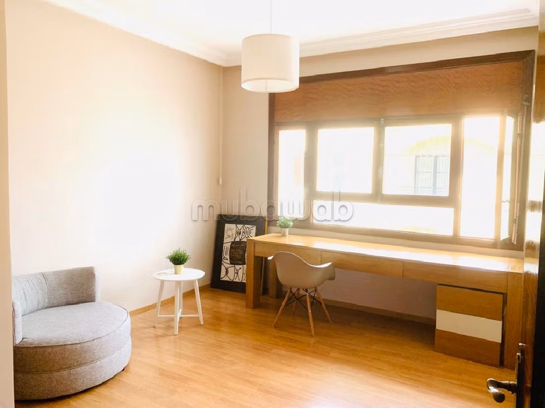 Location étage de villa meublée val d' anfa