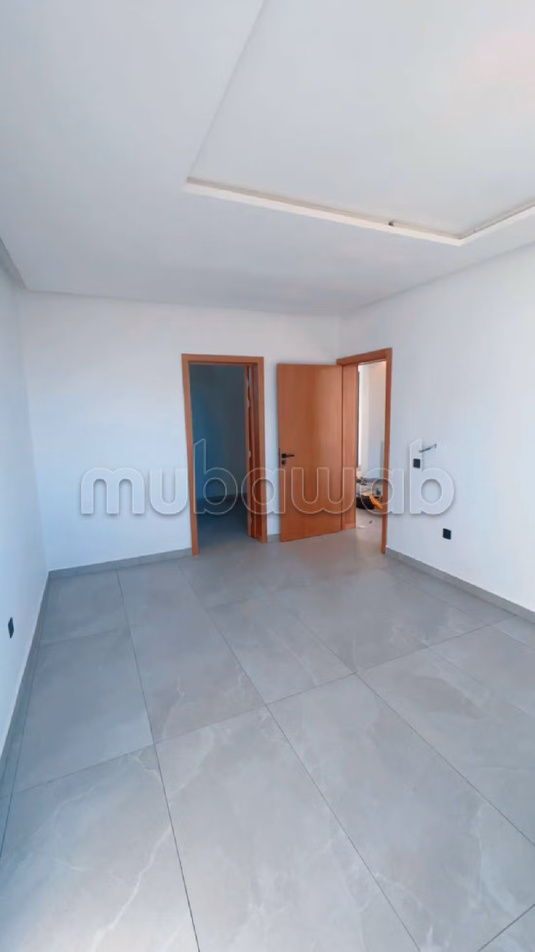 فيلا جميلة للبيع طريق فاس ب. 12 قطع. 