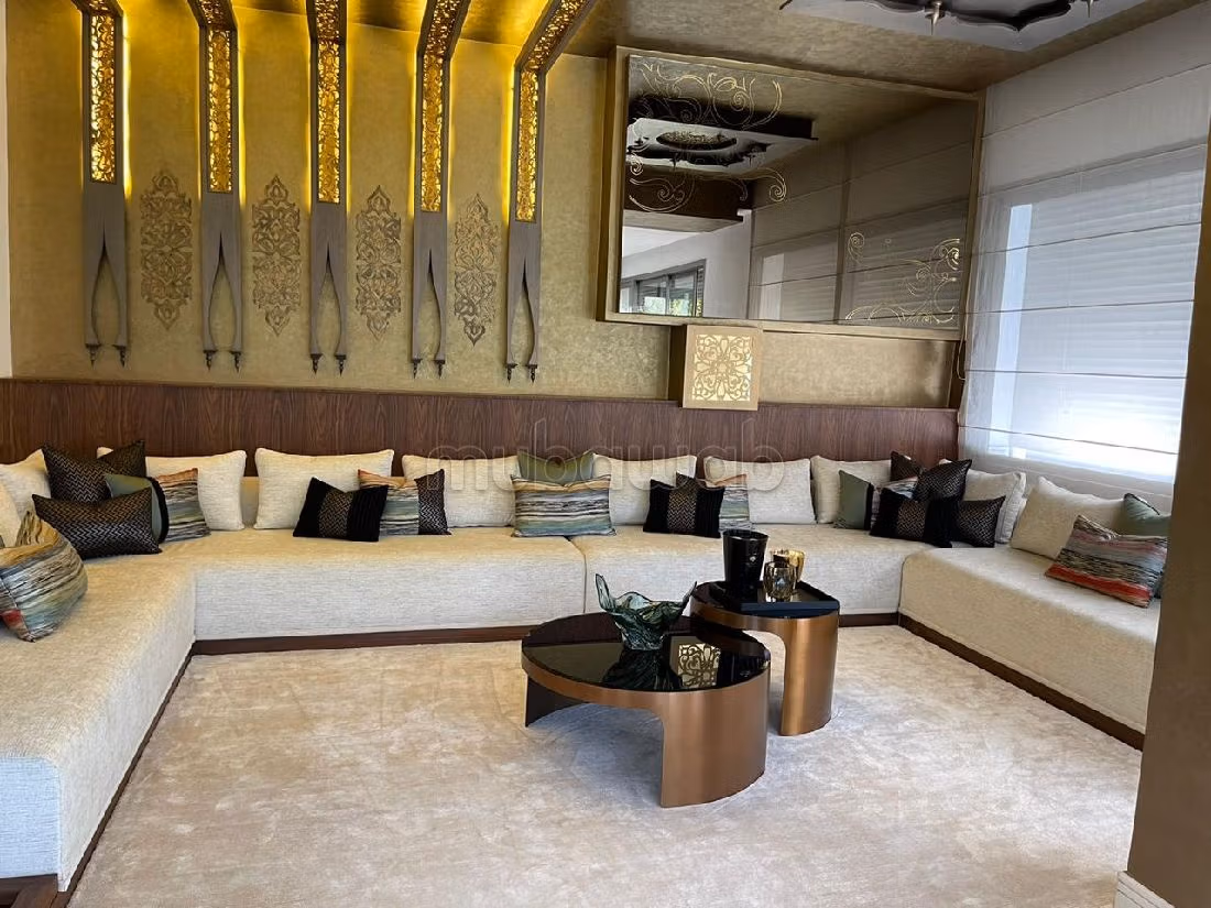 Kopen: villa's en luxe woningen in Ville Verte. 5 Kamers. Gemeubileerd. 