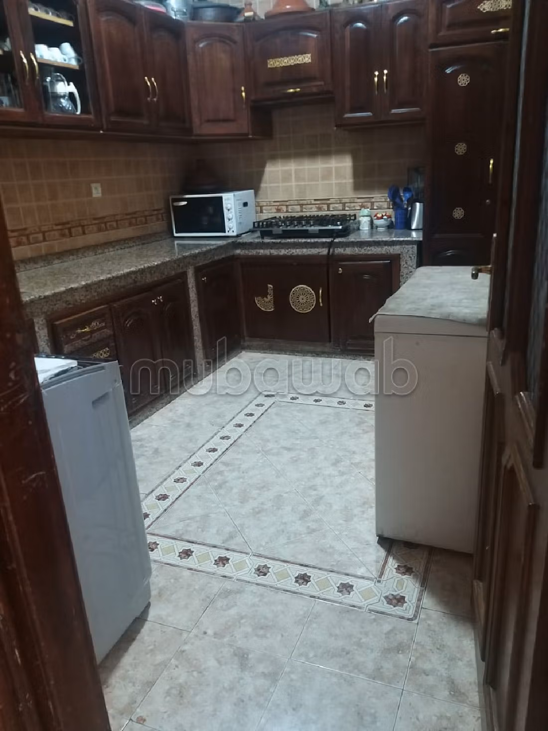 منزل رائع للبيع ب حي مو الاللة. 