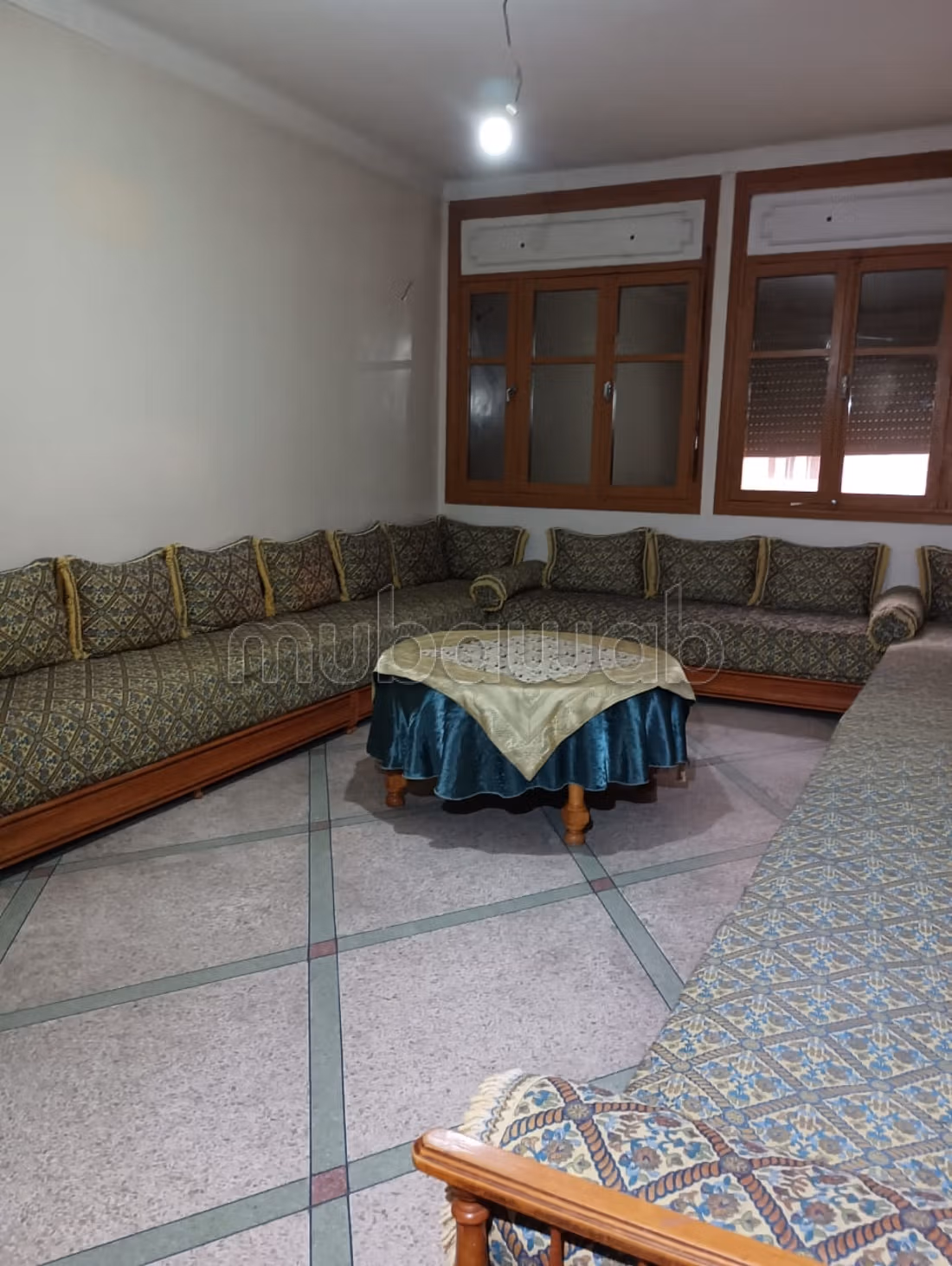 Op 1 minuut van de Busway/Sefrou, huis met 2 gevels in hay moulay abdellah/Ain chok/casablanca.