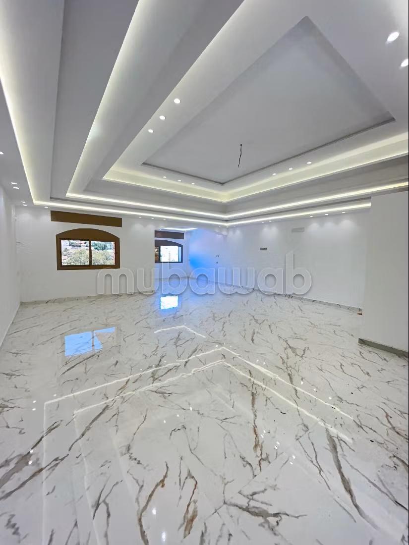 Louez votre résidence à boubana.
Surface de 450 m².
Sur trois niveau