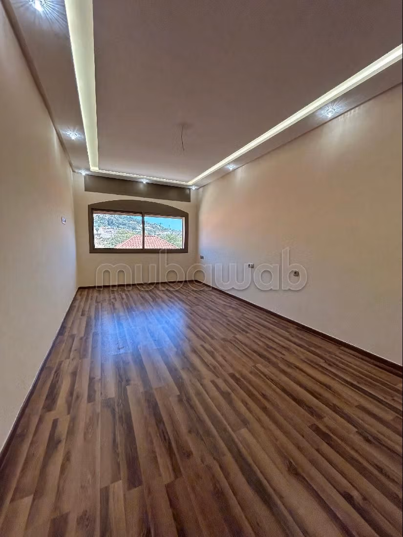 Louez votre résidence à boubana.
Surface de 450 m².
Sur trois niveau