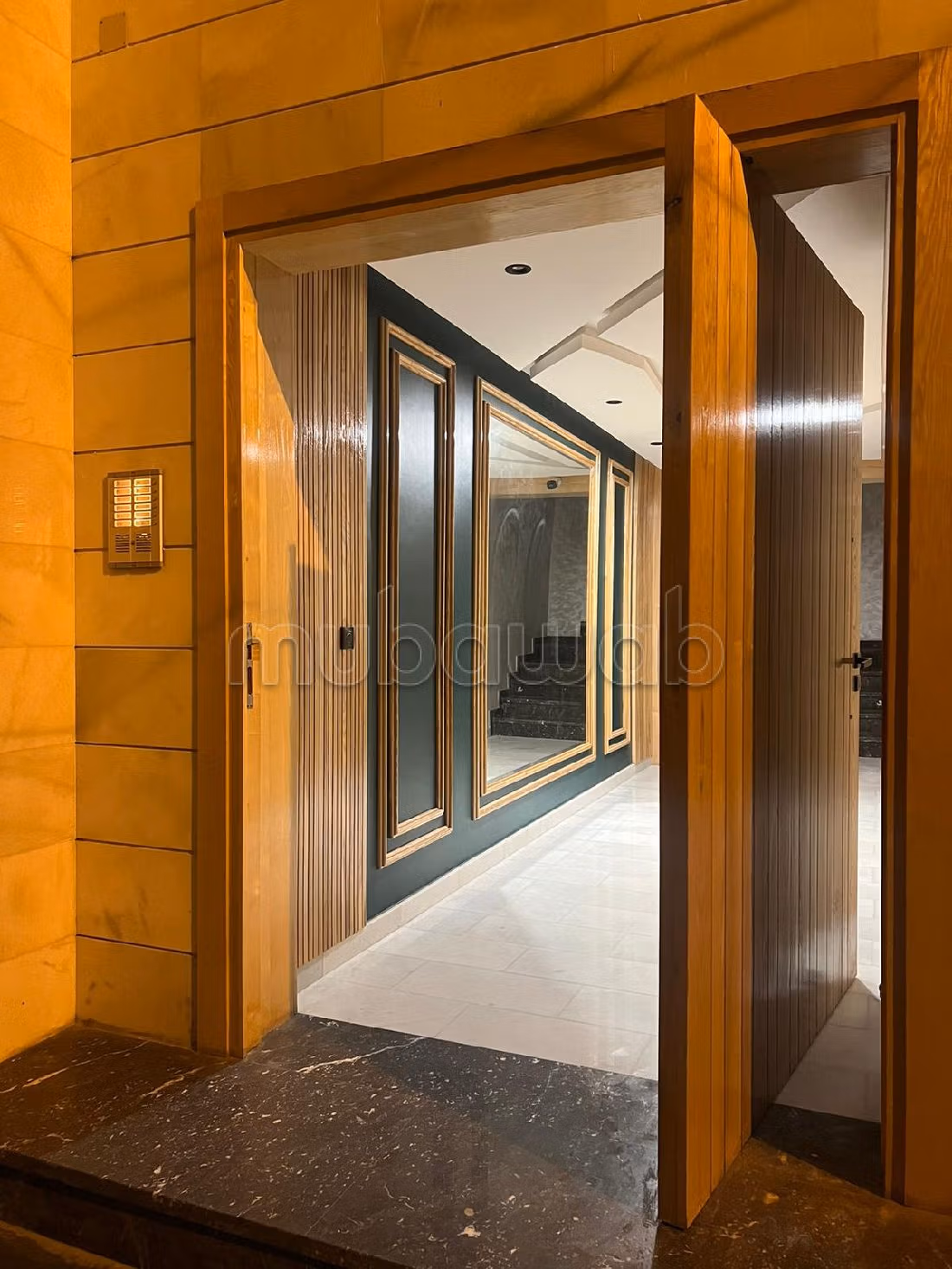 Splendido appartamento da affittare a Centre ville. 2 camere. Ascensore e terrazzo. 
