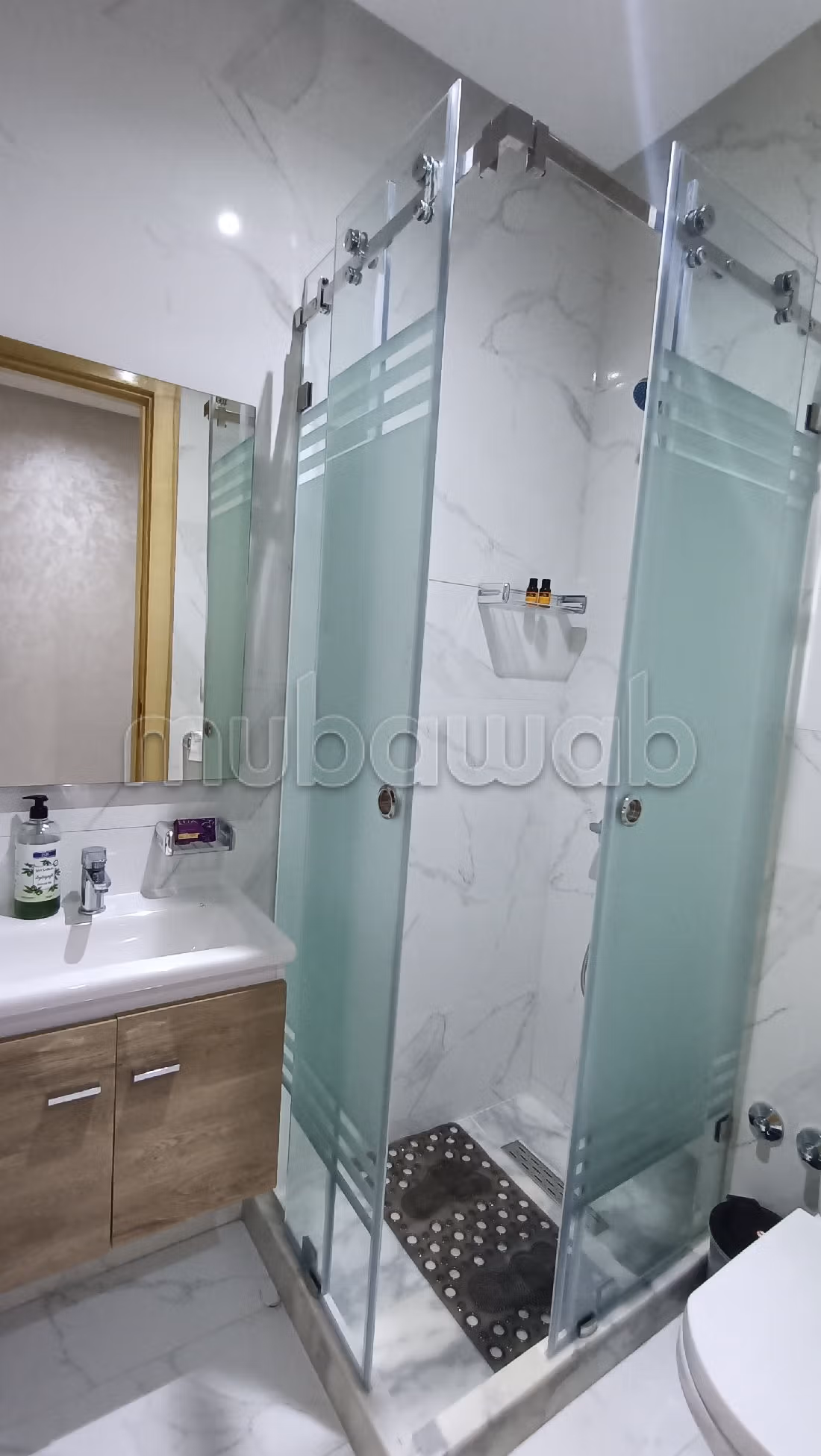 Splendido appartamento da affittare a Centre ville. 2 camere. Ascensore e terrazzo. 