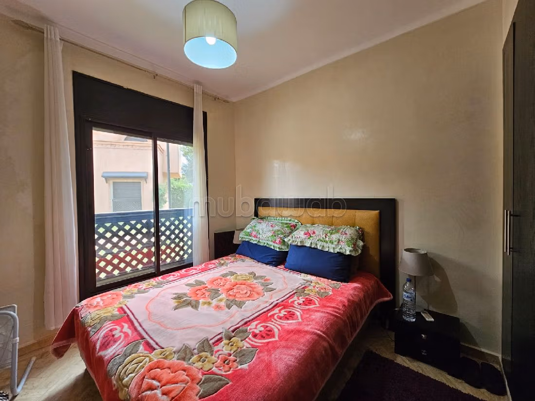 Luxury home for sale in Route de Fez. 3 lovely rooms. Caretaker available, Large swimming pool