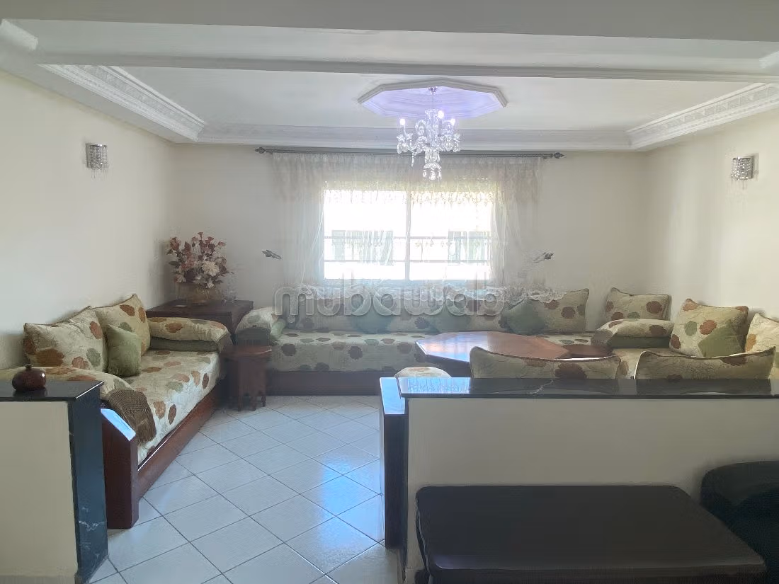 Te koop: appartementen in Mimosas. Oppervlakte 105 m². Marokkaanse woonkamer en satellietschotel.