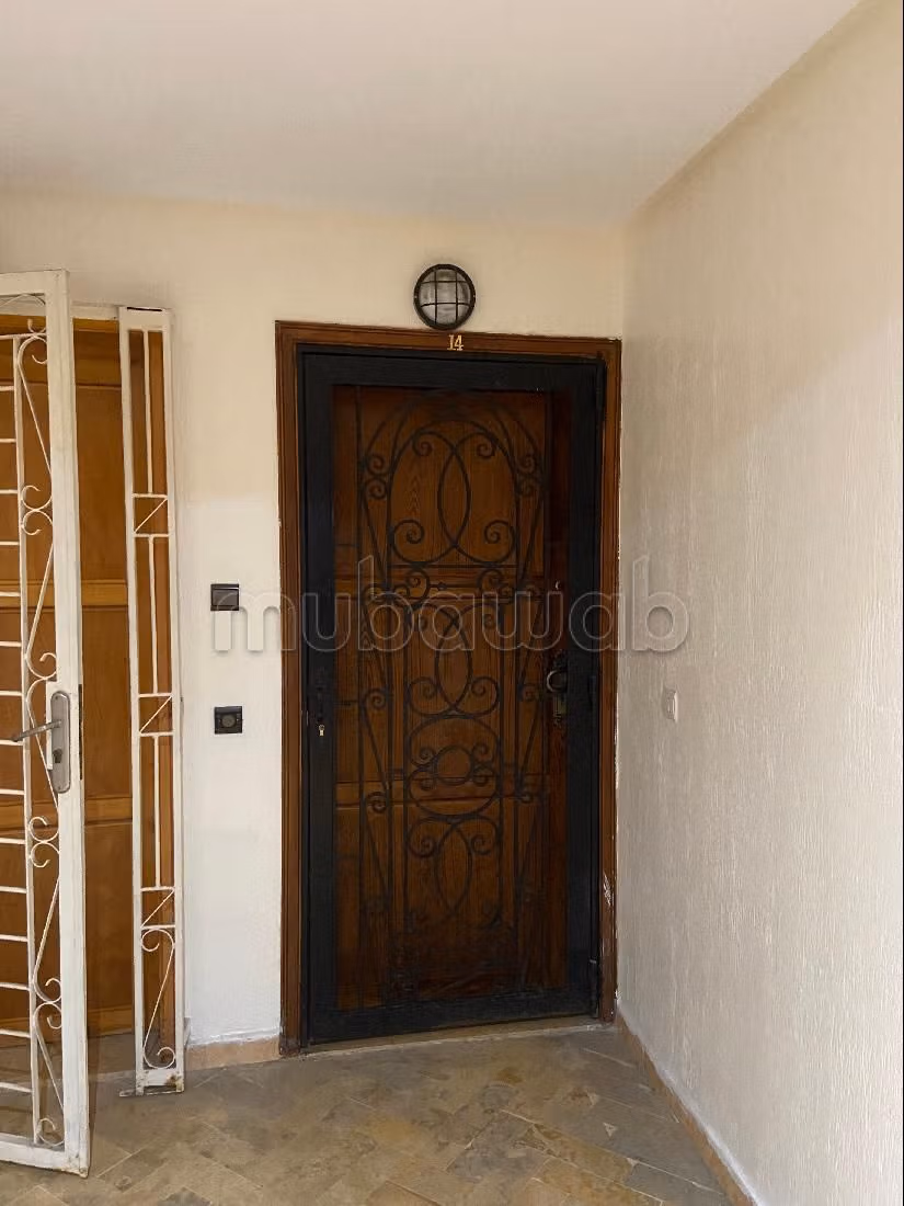 Te koop: appartementen in Mimosas. Oppervlakte 105 m². Marokkaanse woonkamer en satellietschotel.