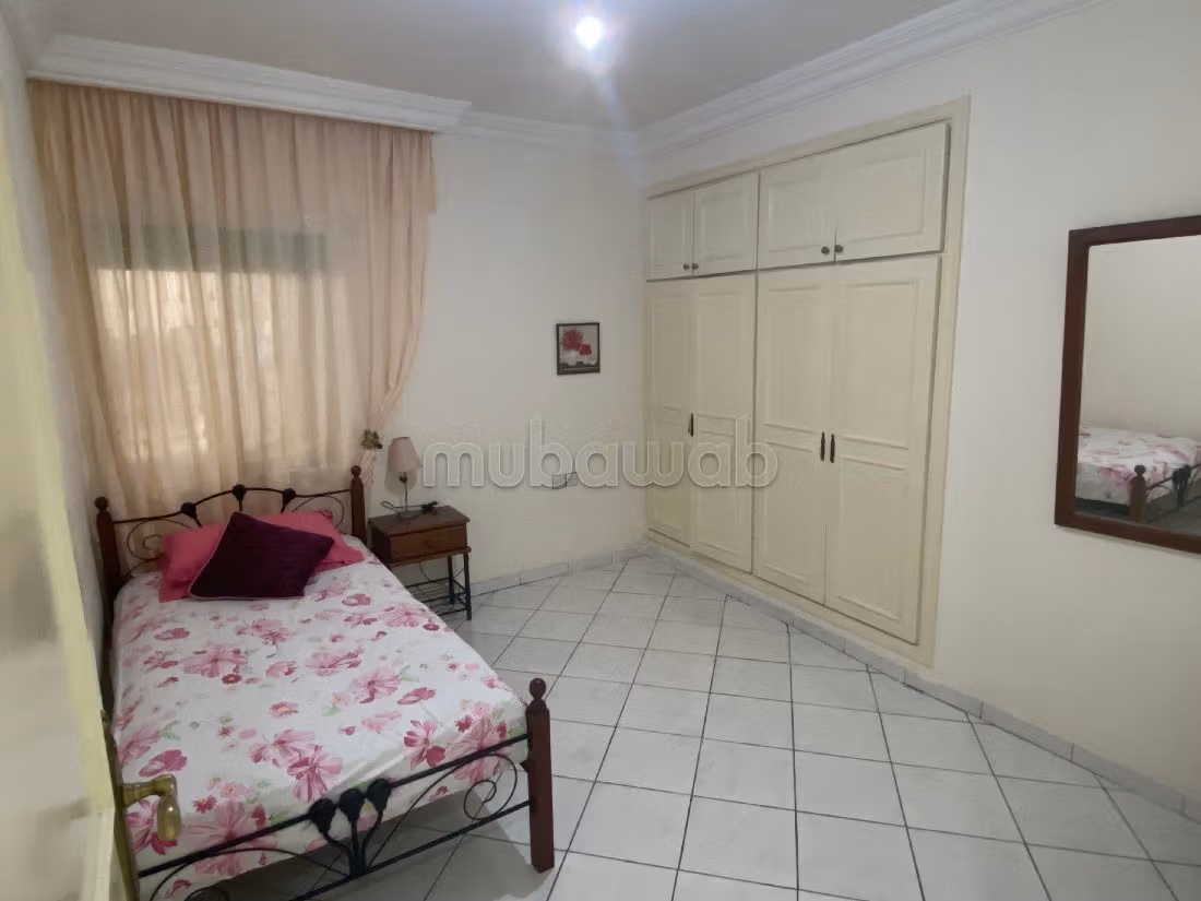 Te koop: appartementen in Mimosas. Oppervlakte 105 m². Marokkaanse woonkamer en satellietschotel.