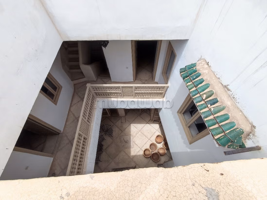 Riad for sale in Kaat Ben Nahid. 6 large rooms. Swimming pool and air conditioning