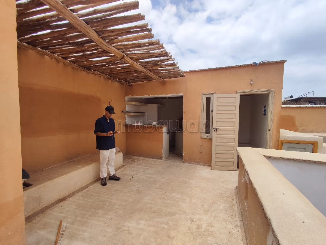 Riad for sale in Kaat Ben Nahid. 6 large rooms. Swimming pool and air conditioning