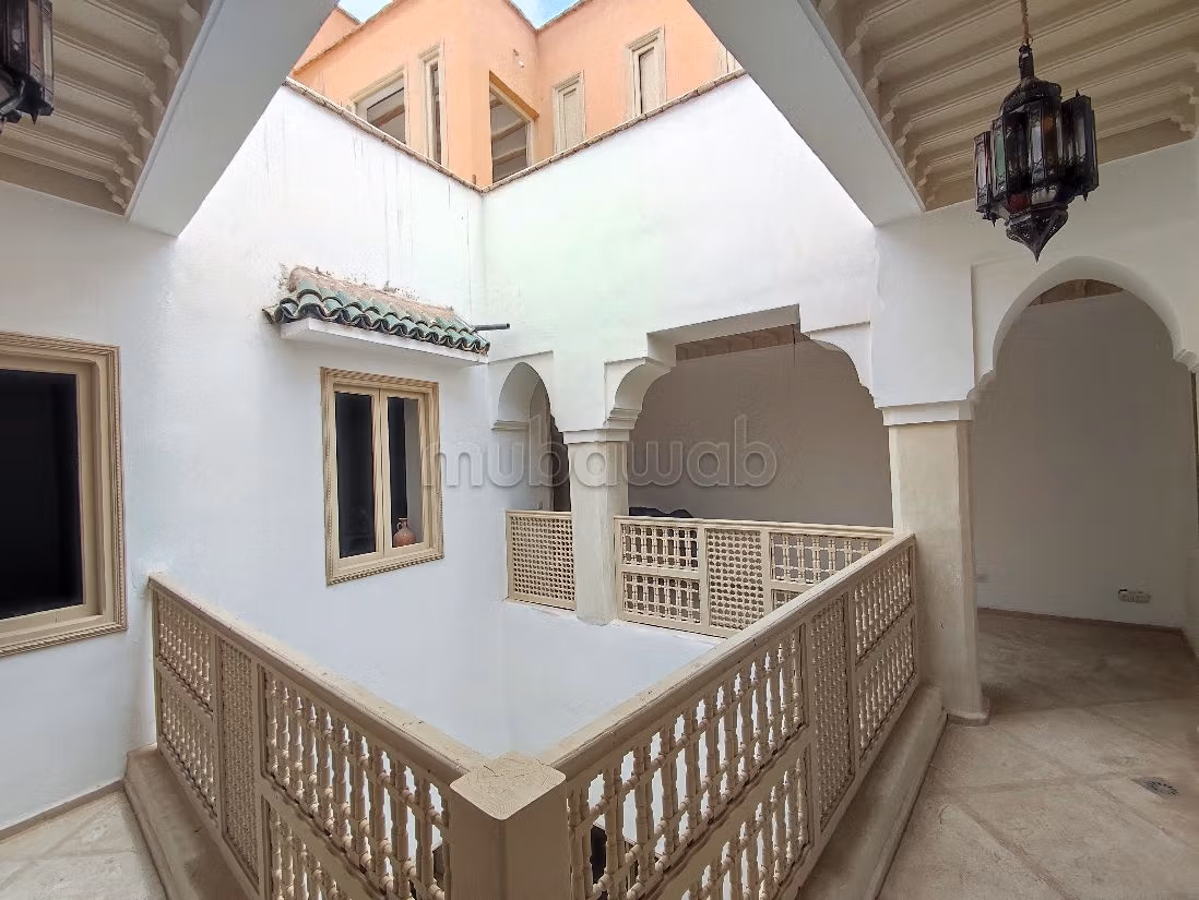 Riad for sale in Kaat Ben Nahid. 6 large rooms. Swimming pool and air conditioning
