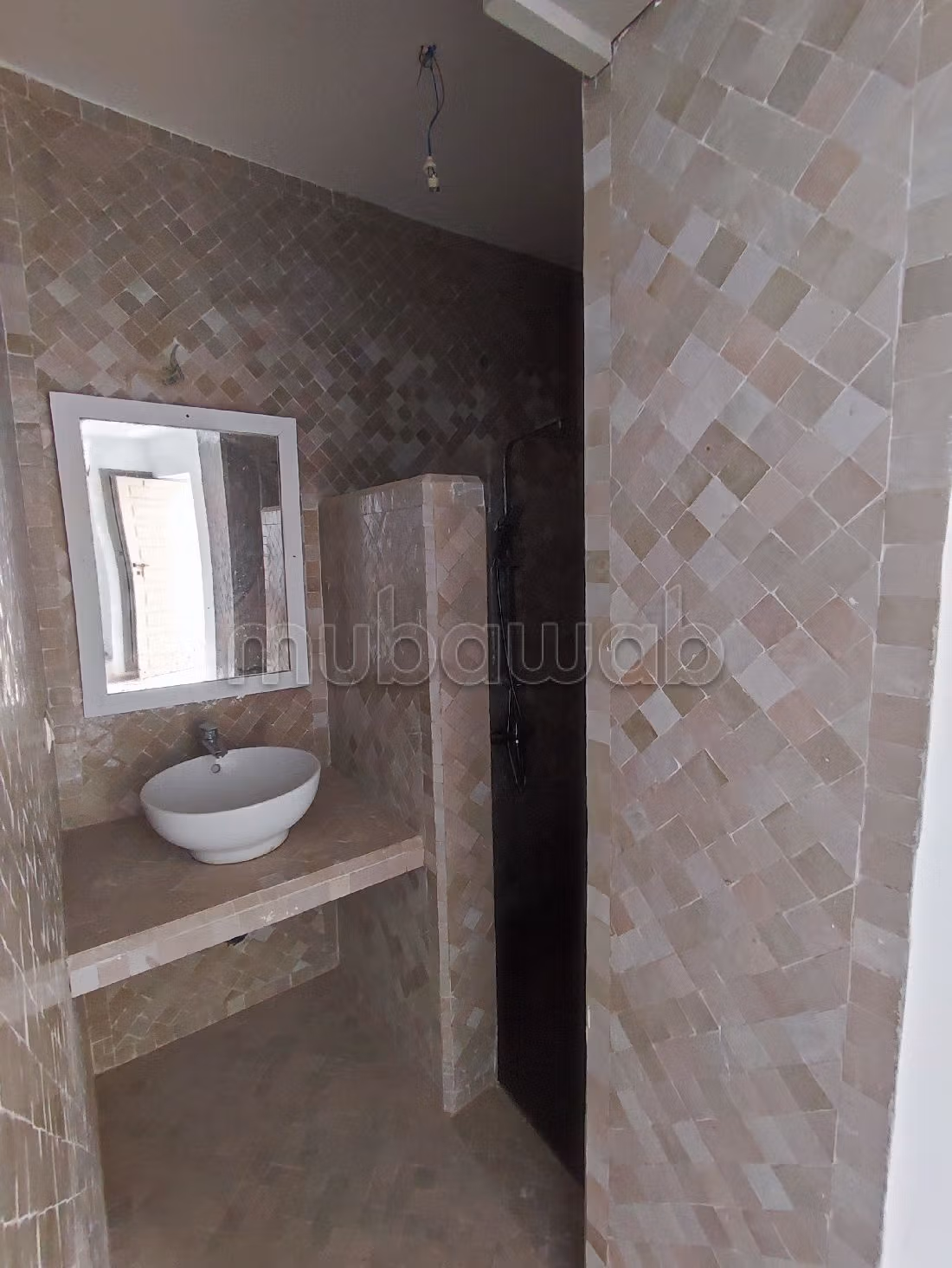 Riad for sale in Kaat Ben Nahid. 6 large rooms. Swimming pool and air conditioning